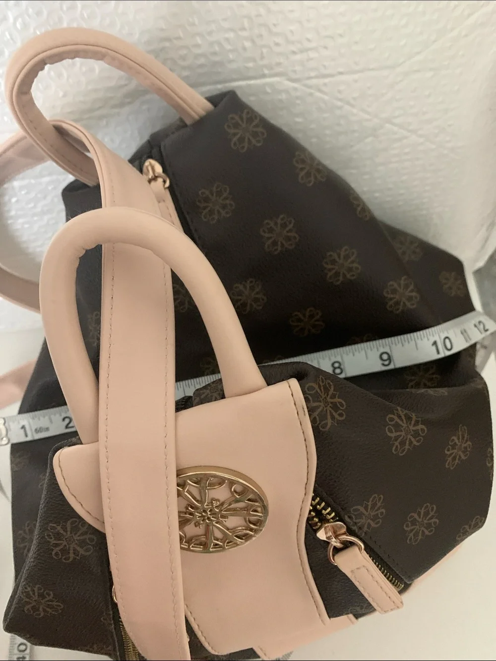 Avon Signature Collection Hobo